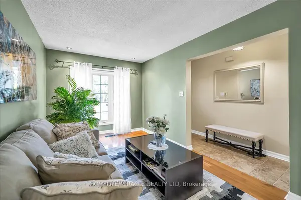 Whitby, ON L1N 8W4,56 Fairmeadow PL