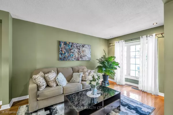 Whitby, ON L1N 8W4,56 Fairmeadow PL