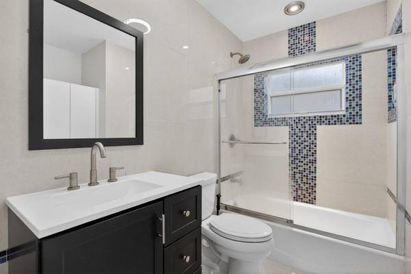 Tamarac, FL 33321,8709 NW 57th Dr