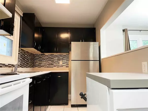 Brampton, ON L6S 2H4,4 Gatsby SQ