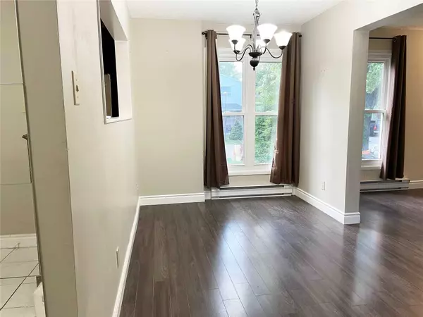 Brampton, ON L6S 2H4,4 Gatsby SQ