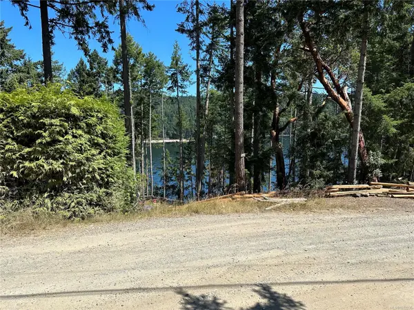 Mudge Island, BC V0R 1X6,136 COHO Dr