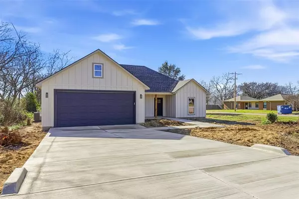 Whitney, TX 76692,609 W Washington Avenue