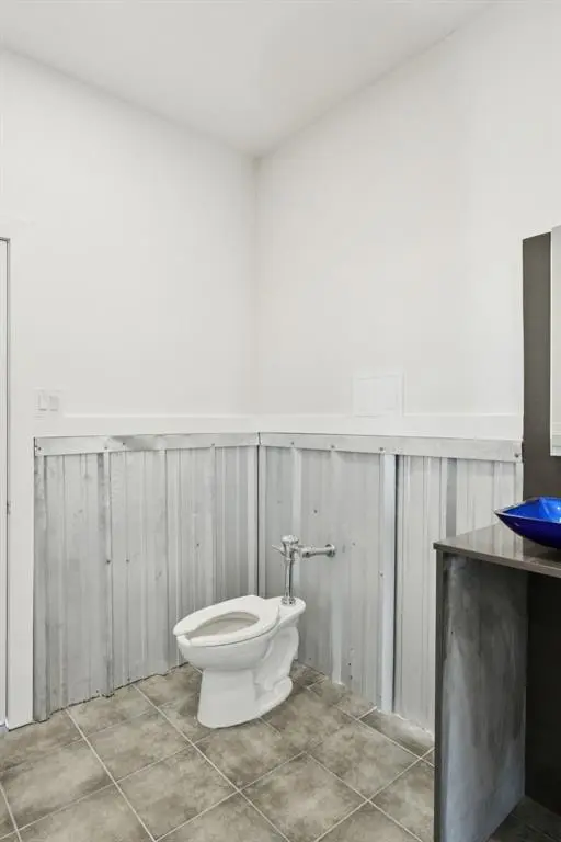 Terrell, TX 75160,902 E Moore Avenue