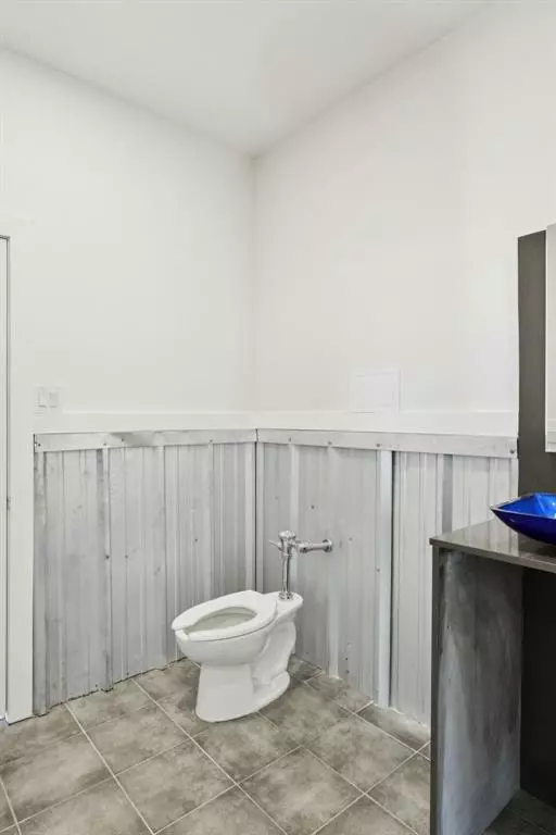 Terrell, TX 75160,902 E Moore