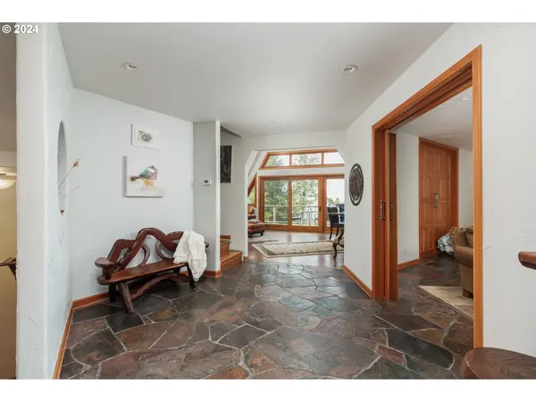 Neskowin, OR 97149,46615 HIGHWAY 101