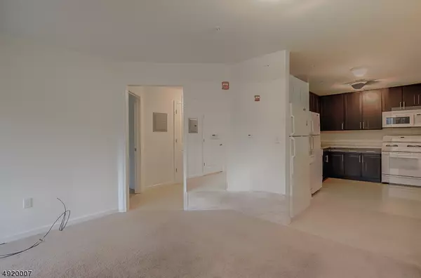 Parsippany-troy Hills Twp., NJ 07950,2889 State Route 10 #1212