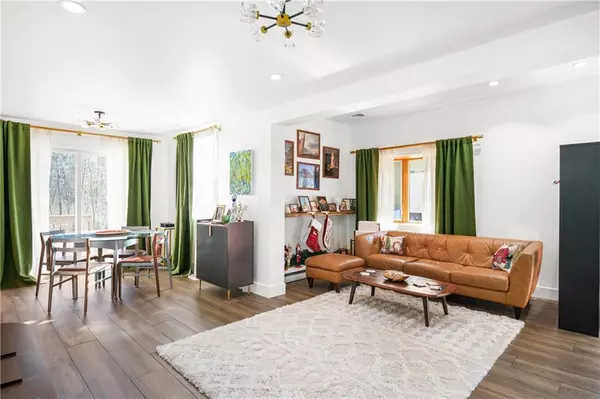 393 St Andrews RD, Staten  Island, NY 10306