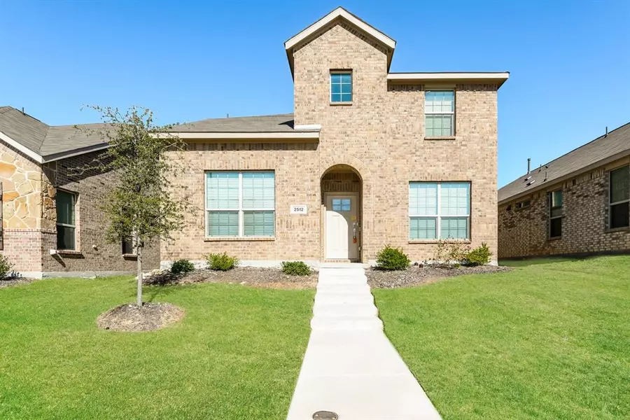 2512 Northcote Drive, Fort Worth, TX 76179