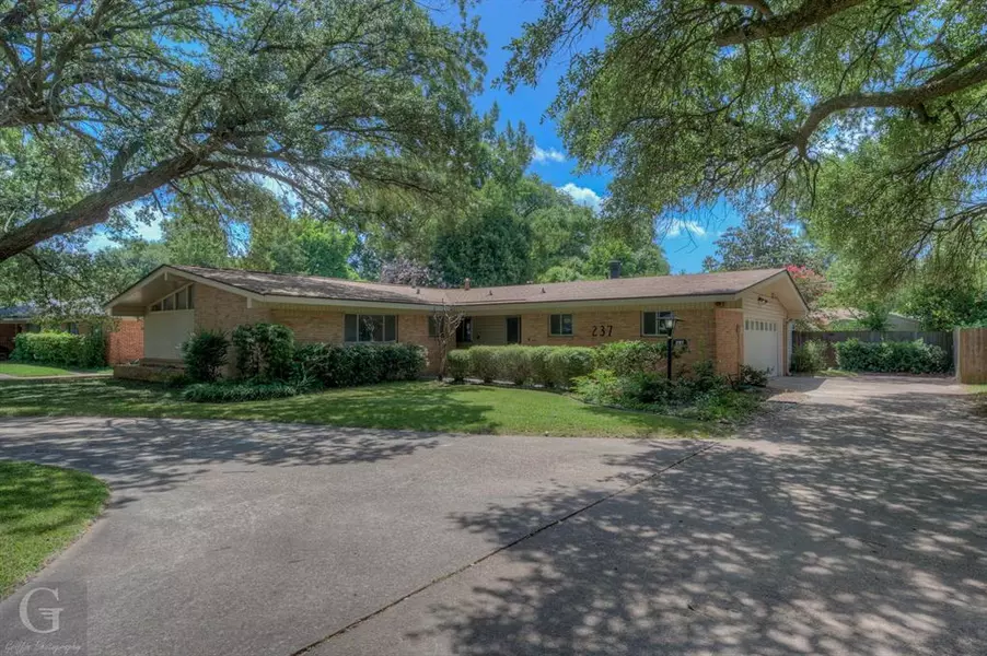 237 Pierremont Road, Shreveport, LA 71105