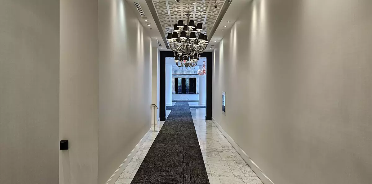 Toronto W06, ON M8Y 0B5,88 Park Lawn RD #1706