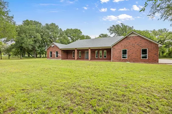 Weatherford, TX 76087,107 Pleasant Valley Lane
