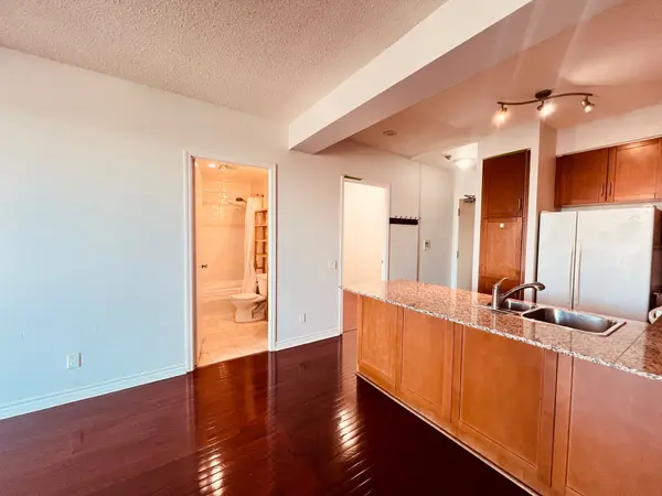 Toronto C14, ON M2N 4K3,60 Byng AVE #2107