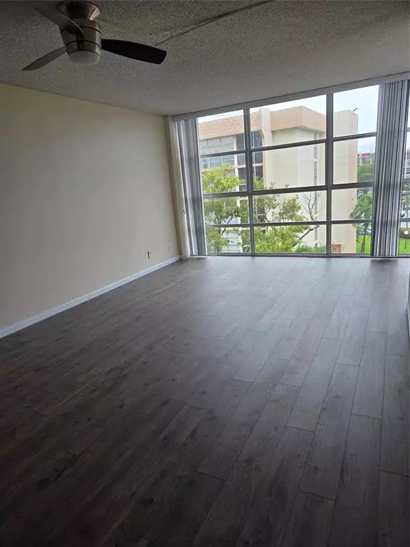 Hallandale Beach, FL 33009,801 Three Islands Blvd #409