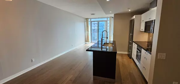 Toronto W06, ON M8Y 0B5,88 Park Lawn RD #1706