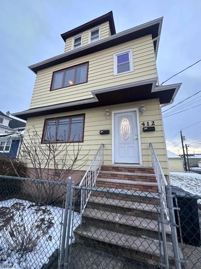 Garfield City, NJ 07026,412 Banta Ave #1