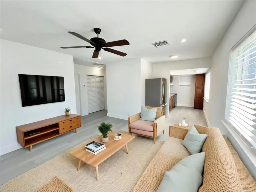 Fort Lauderdale, FL 33315,321 SW 14TH ST