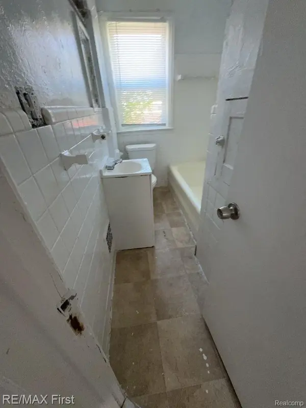 Detroit, MI 48227,14974 SUSSEX ST