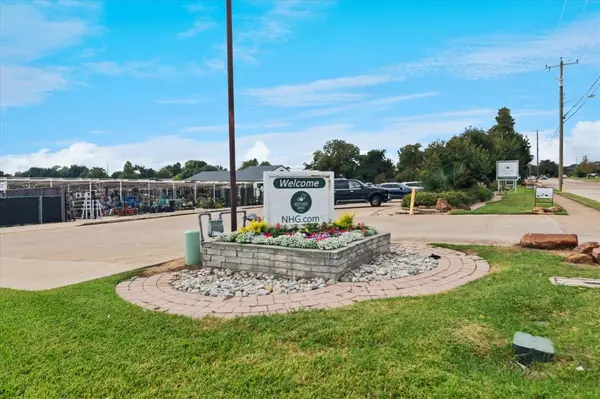 Dallas, TX 75230,11118 Valleydale Drive #A