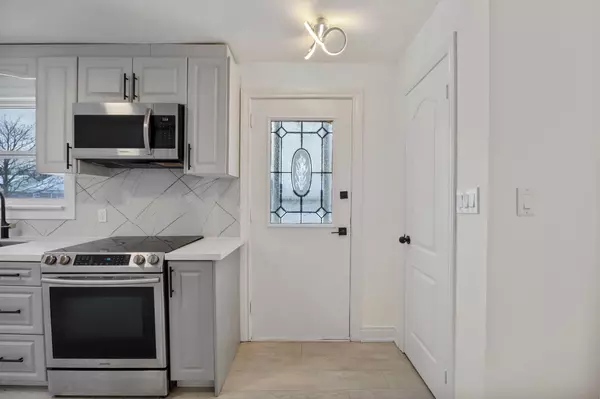 Ajax, ON L1S 2N8,81 Admiral RD