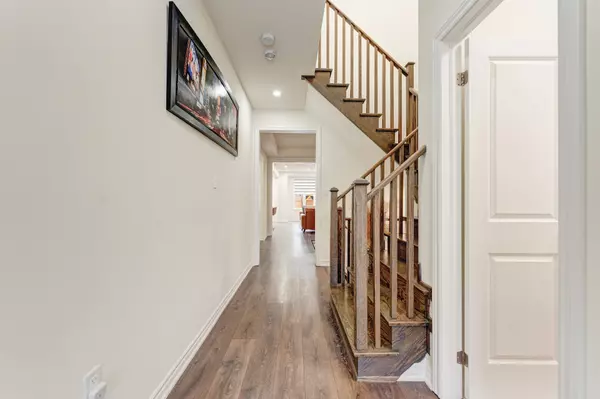 Whitby, ON L1P 0H2,49 Ogston CRES