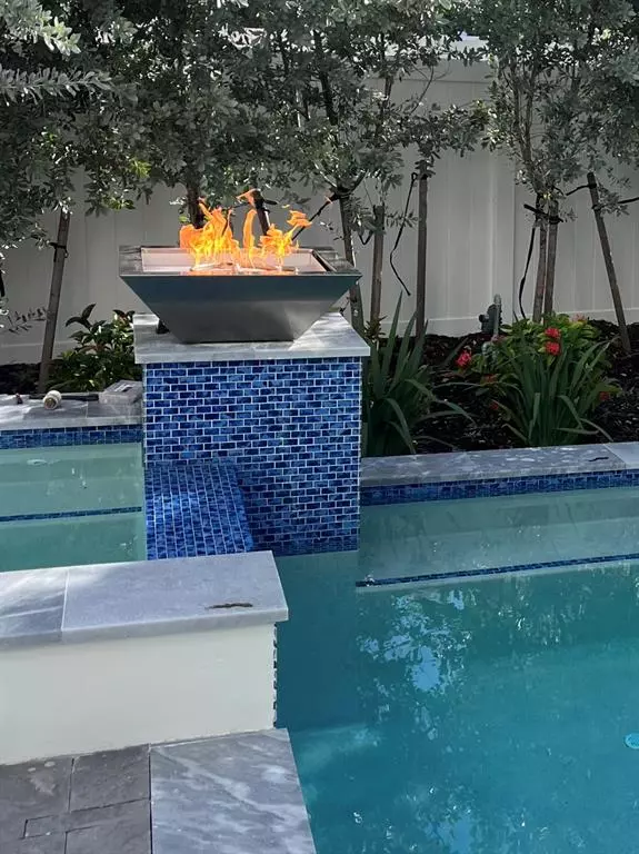 Lauderdale By The Sea, FL 33308,4524 Seagrape Dr #1 North