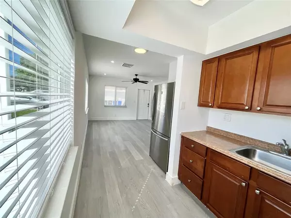 Fort Lauderdale, FL 33315,321 SW 14TH ST