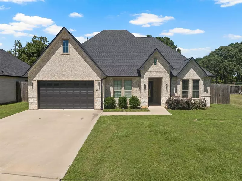 255 Kathryn's Court, Mount Pleasant, TX 75455