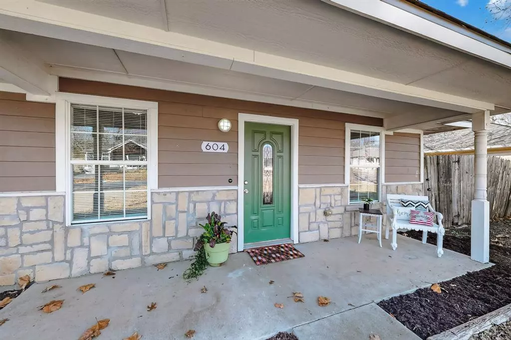 Sherman, TX 75090,604 S Maxey Street