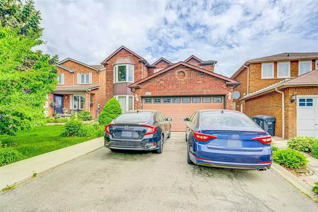 Mississauga, ON L5L 5K4,3203 Dovetail Mews