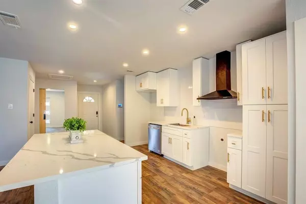 Denton, TX 76209,1620 White Oak Court