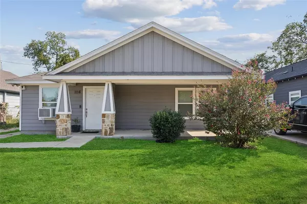 1116 E Hattie Street, Fort Worth, TX 76104