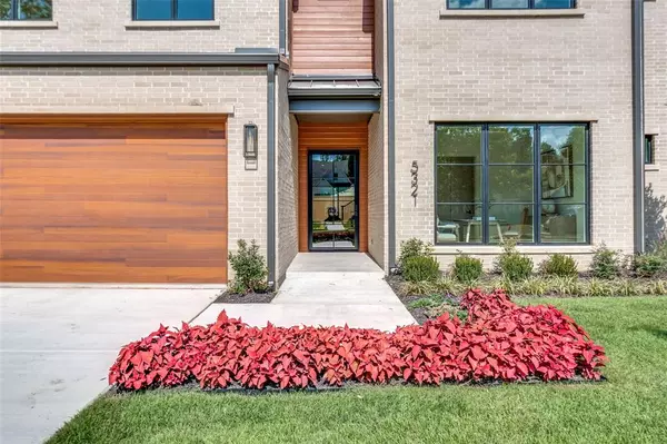 Dallas, TX 75209,5321 Emerson Avenue