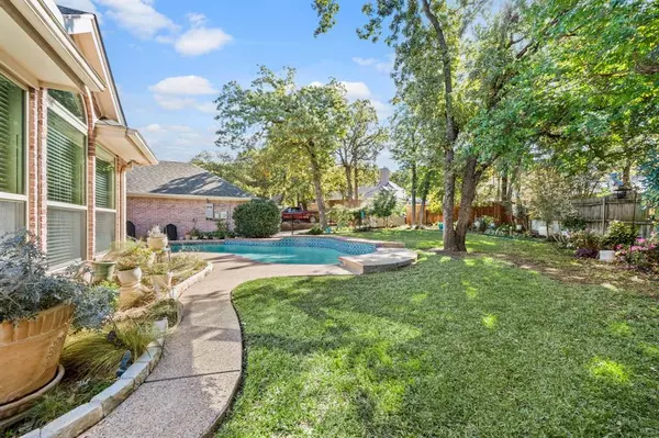 Keller, TX 76248,804 Blue Spruce Court