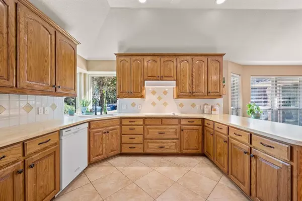 Keller, TX 76248,804 Blue Spruce Court