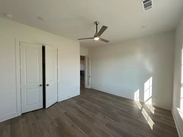 Van Alstyne, TX 75495,808 Valley Ridge Road