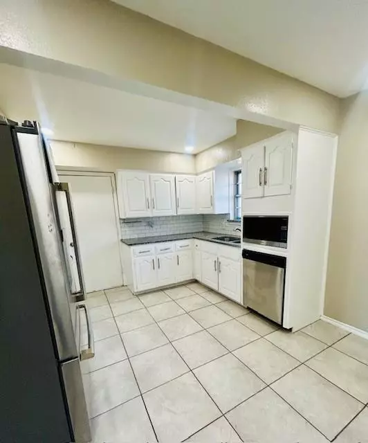 Lancaster, TX 75134,527 Aspen Street