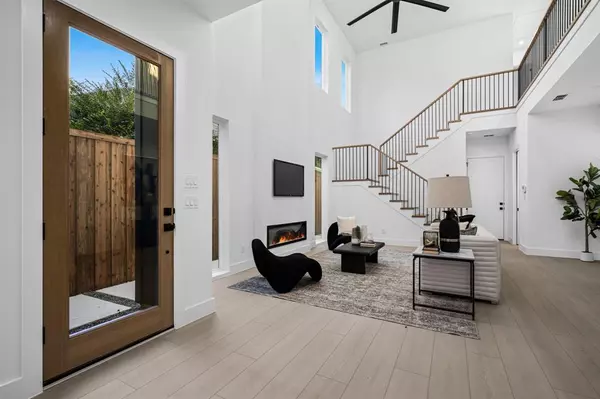 Dallas, TX 75208,812 W 10th Street