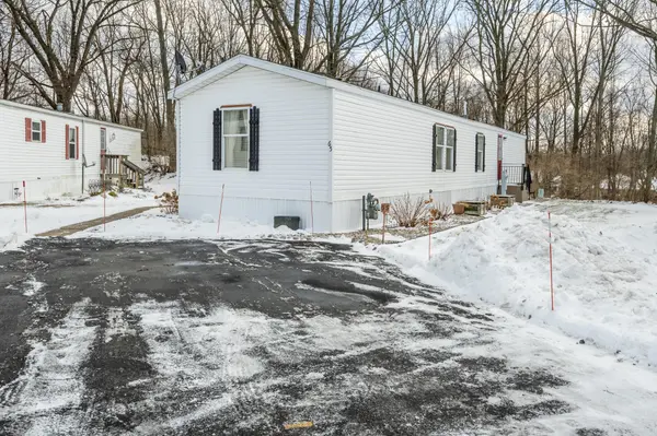 1565 M-63 ##65, Benton Twp, MI 49022