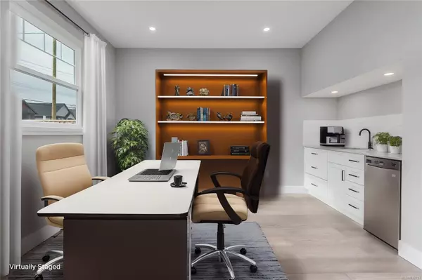 Courtenay, BC V9N 1K5,635 5th St