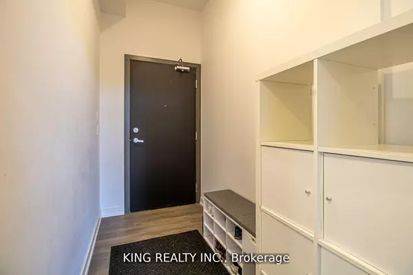 Toronto C10, ON M4P 0G2,1 Cardiff RD #402