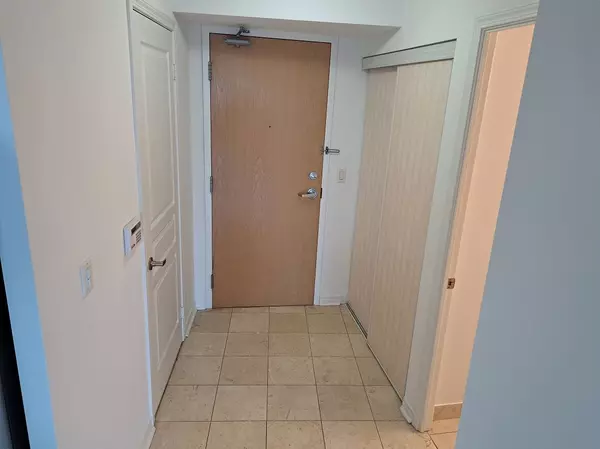 Toronto C07, ON M2N 0A3,509 Beecroft RD #1811