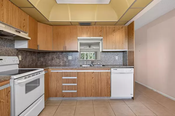 Coconut Creek, FL 33066,2004 Granada Dr #C3