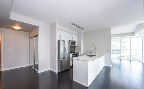 Mississauga, ON L5B 0G3,4011 Brickstone Mews #2910