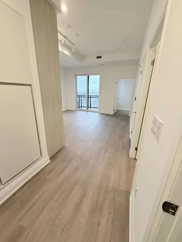 Oakville, ON L6M 1L3,3250 Carding Mill TRL #507