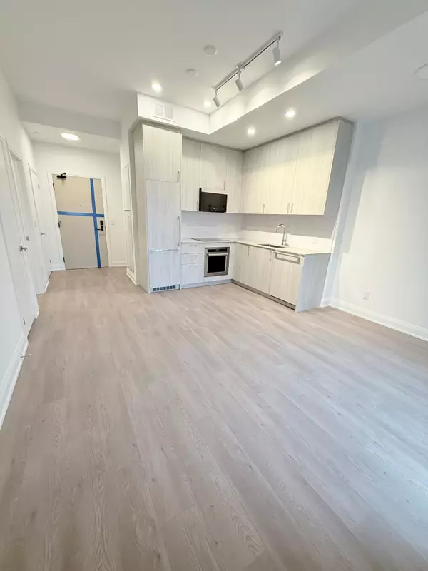 Oakville, ON L6M 1L3,3250 Carding Mill TRL #507