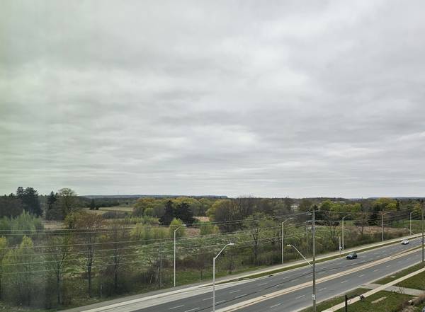 Oakville, ON L6M 5N2,2501 Saw Whet BLVD #537