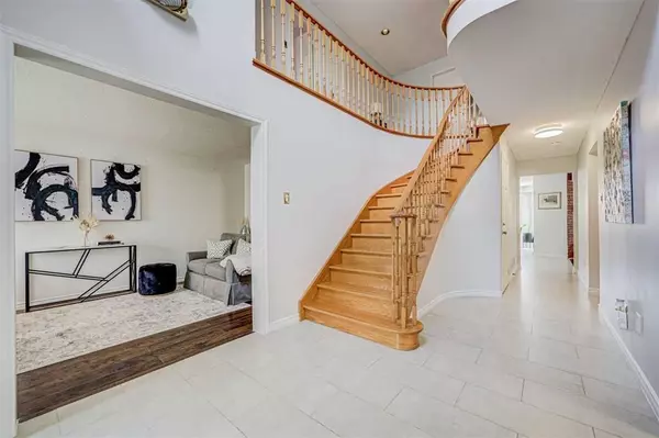 Mississauga, ON L5L 5K4,3203 Dovetail Mews