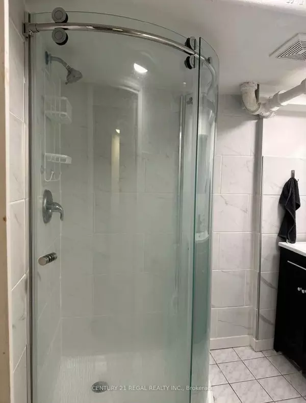 Hamilton, ON L8S 1Y8,34 Dalewood AVE