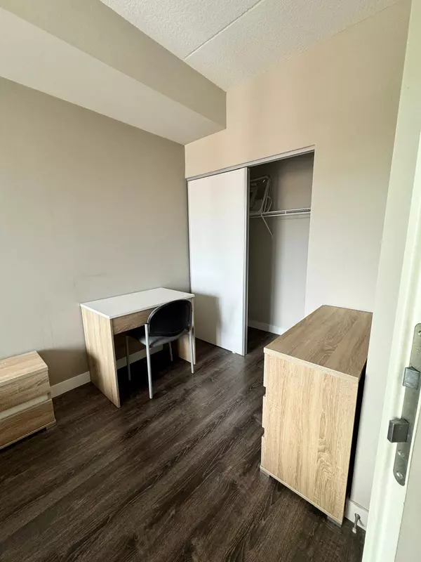 Waterloo, ON L6R 2E5,280 Lester ST #507